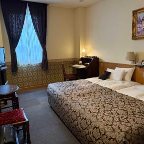 なんか格調高いホテルでした