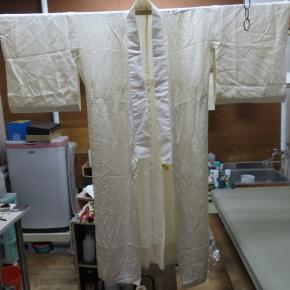 長襦袢 黄変しみ・全体変色 水洗い・全体漂白・しみ抜き 正絹素材