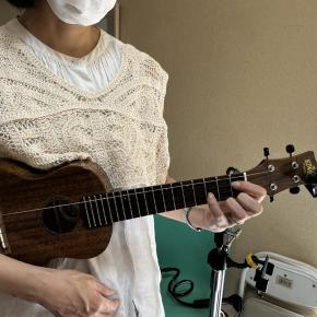 ウクレレ 小指♪