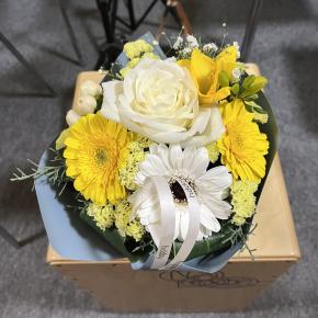 花を贈る 意味♪