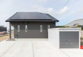 太陽光発電と全館空調でおトクなシンプルモダンの家