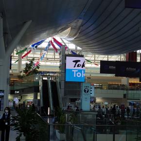 メインの出発ロビー端にある再現日本橋へ（5日目その5）