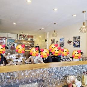 満席の夜、ネット不調で大混乱