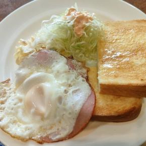 400円ハムエッグモーニング 「ソフィア」