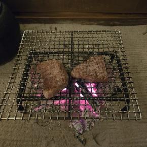 【福島会津】超希少！奥会津牛など囲炉裏スタイルで♪美食の温泉宿・芦名の夕食