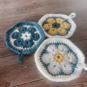 かぎ編みのコースター