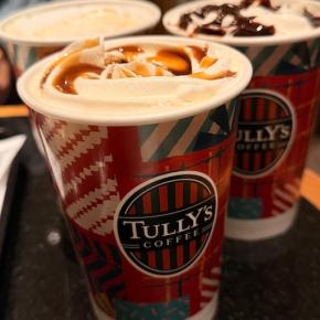 冬の澄んだ空気、フワフワのサンドイッチ、ラッシュアワーの人混み。日本の朝の風景ですねぇ。