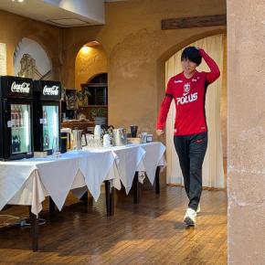 見張るべきものは、浦和の内部