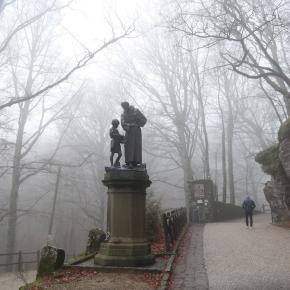 初詣 霧のラヴェルナ修道院とプレゼーペ