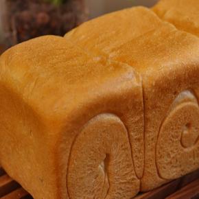 プルマン食パン、美味しいネ!