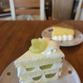 今週の樹と葉っぱは、スイーツの種類多めです。