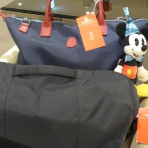 成田空港、エミレーツ航空のファーストクラスラウンジは、噴水もあり、アートな空間です。