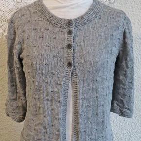 七分袖のサマーカーディガンと帽子を編みました・・・♪