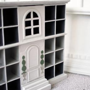 小さな洋館のようなアドヴェントカレンダーのサンプルが完成しました