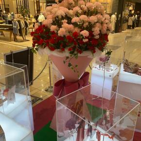 2024年母の日は久しぶりの夫婦デート…息子からのサプライズに思わずニッコリ