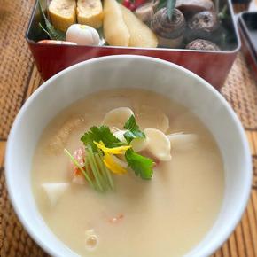 感動レベルのお正月料理だった「白味噌仕立ての京風お雑煮」