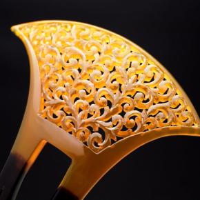 白べっ甲唐草彫りかんざし｜結婚式、黒留袖から普段着までお勧め