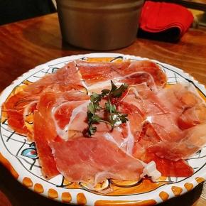 炭火イタリアンCARBO 梅田 堂山 路地裏イタリアン オーガニックワイン イベリコ豚生ハム 