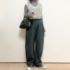 2025年買って良かったアイテム★体系が気にならないカーブパンツ