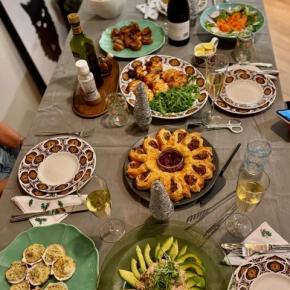 友達宅でXmasパーティー、レストラン瀬戸で忘年会 etc...