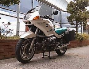 もう一台のR1100RSの中古車、価格はっぴょ～！