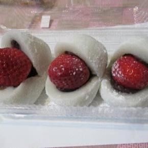 いちご大福 大根サラダ 老人会の新年会福引品