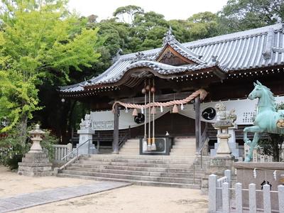 初詣は八幡神社へ