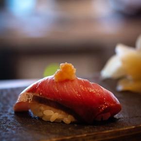 香港で魚のネタが冴えわたっていて手に届く価格の絶品江戸前寿司といったらここ、三笠屋