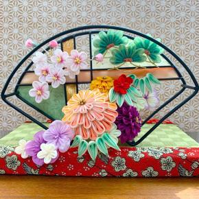 アイアン花器に和飾り完成