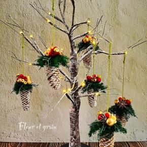 大きな松ぼっくりのツリー♪