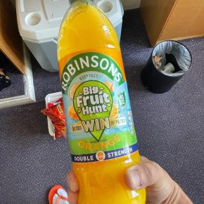 見た目は絶対美味しそうなオレンジジュース