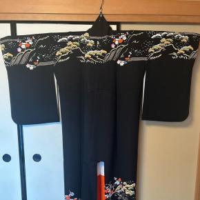 明日はこの訪問着で初詣＆買い物へ♪