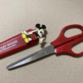 ミッキーマウスのケース付きはさみ～昭和レトロ文具