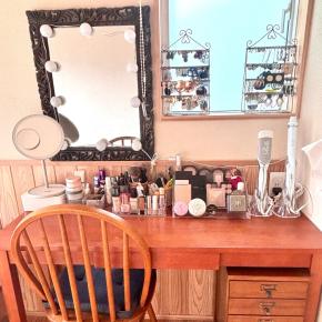 メイクコーナーを整理