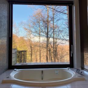 浅間山を眺めながら入浴＆ジャグジータイム・・