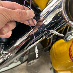 ウインカー配線の続きです(￣▽￣)