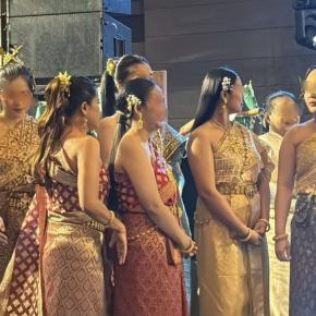 年末パーティーで知るタイの昔話「サン・トーン」