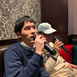 全盲難聴・のんたんの冬休み 3 - カラオケパセラ上野公園前店②（2025年12月28日/2日め）/ 鈴なりのおせちと橘吉のお皿