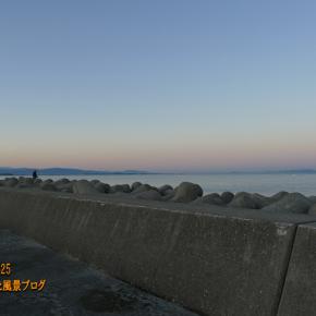 富山湾と立山連峰の夜明け、放射冷却型蜃気楼をわずかに確認