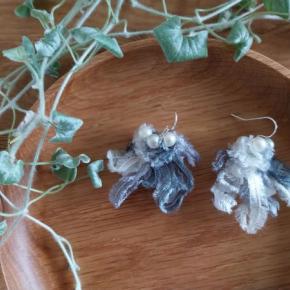 連れて行くピアス【ひらり】