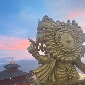 ネパール30days 17日目 タクシーより自由に、歩くより遠くへ！ポカラのバイク旅開始