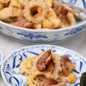 「白ゴーヤチャンプル」に、「だしパック」の袋を破いて入れる！