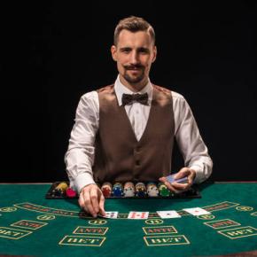 【地獄のカジノ12連勤！！】今日で11連勤目その実態は？？？