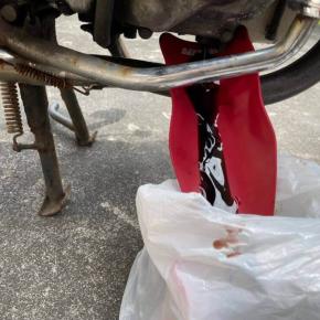 【便利アイテム】オイル交換の救世主！地面に垂らすリスクが減る「フルキシブルファンネル」のレビュー！