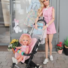 バービー と ケリーちゃんのお出かけ ☆ ベビーカー リペイント