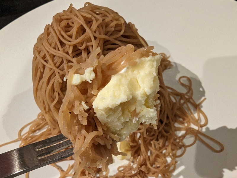 都城市山田町の生搾りモンブラン専門店都城店で食べたバスクチーズモンブラン4