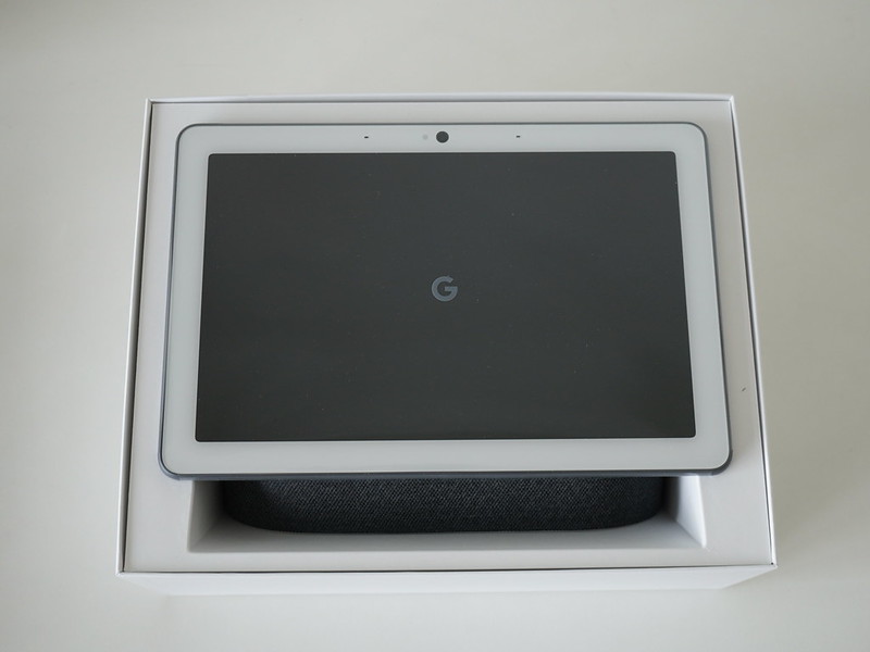 Google Nest Hub Max - Box Open