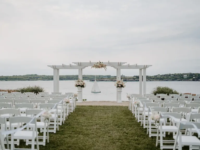 OceanCliff Hotel beach wedding venue in Newport, Rhode Island