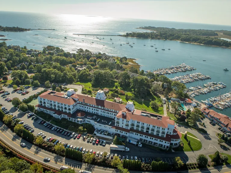 Wentworth by the Sea Hotel & Spa beach wedding venue in New Castle, New Hampshire