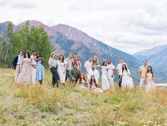 afrik armando photoraphy the knot influencer couples of 2024 at the top of buttermilk mountain posing in pairs